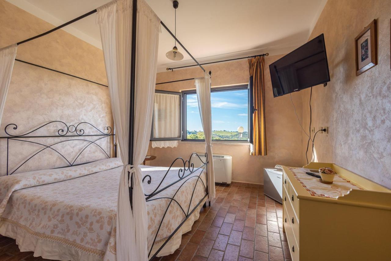 Agriturismo La Meria Semproniano Luaran gambar