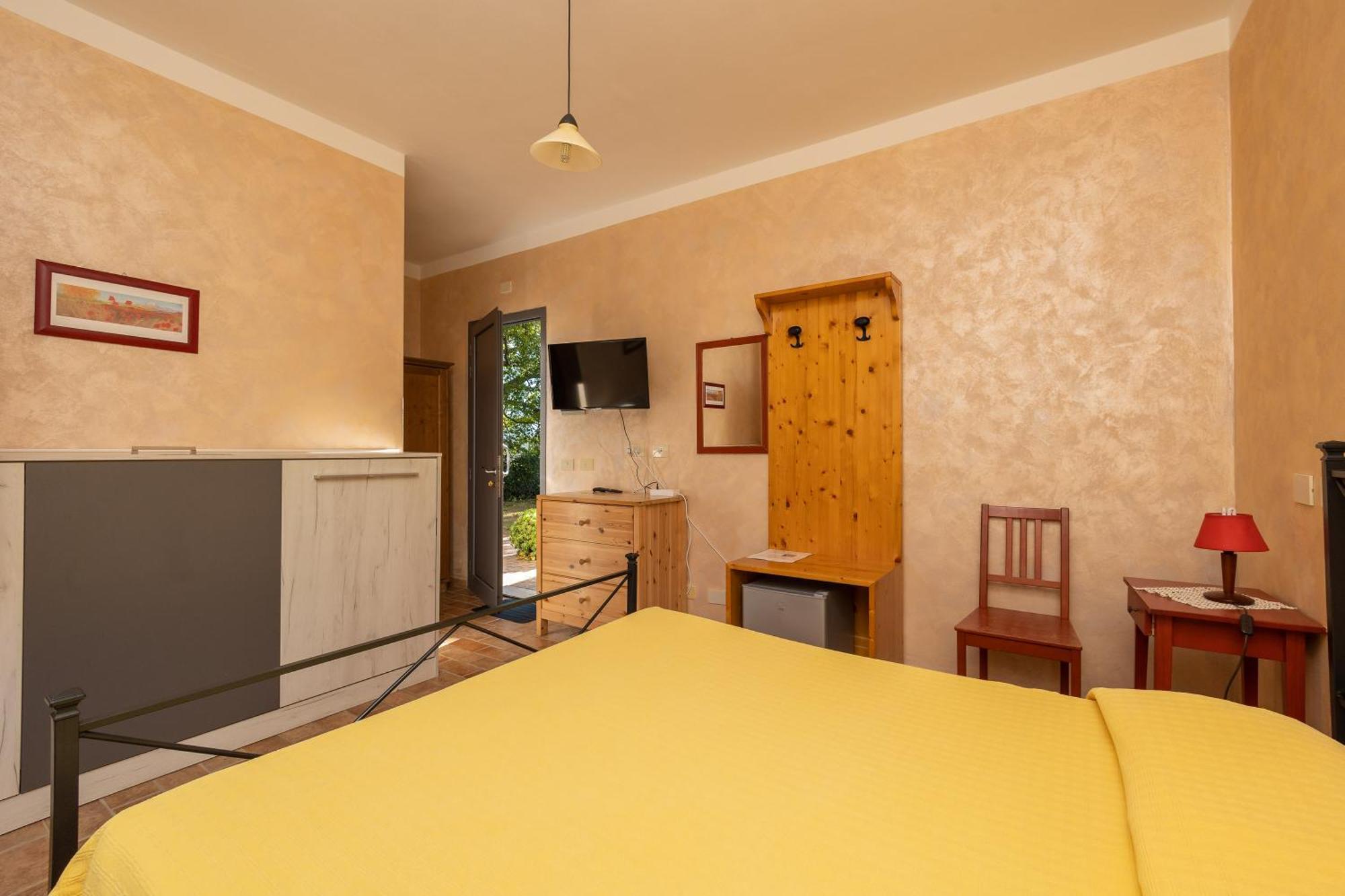 Agriturismo La Meria Semproniano Luaran gambar