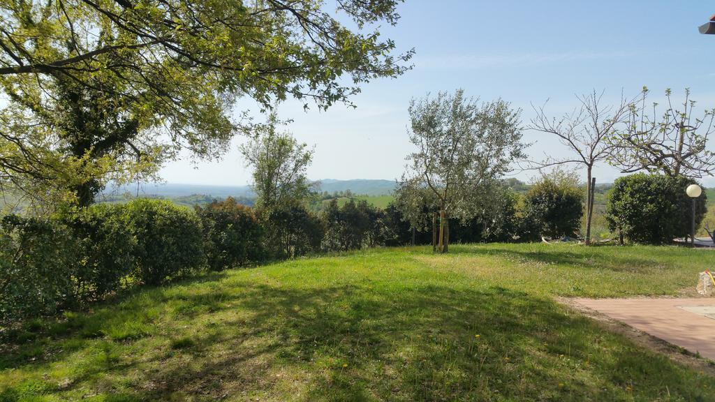 Agriturismo La Meria Semproniano Luaran gambar