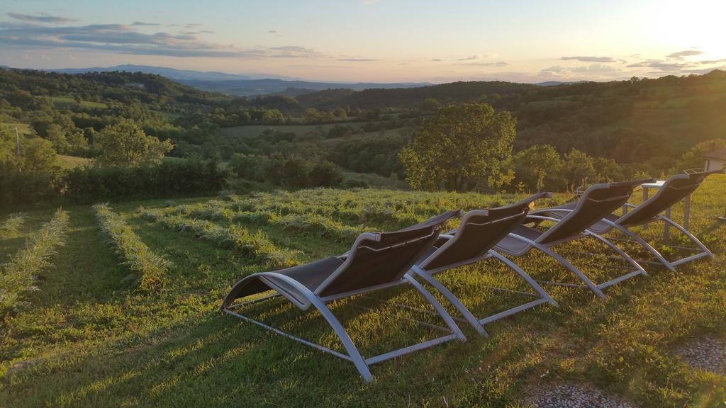 Agriturismo La Meria Semproniano Luaran gambar