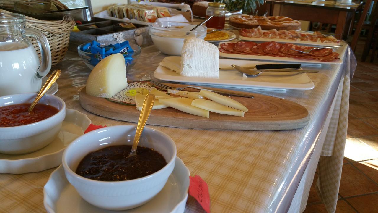 Agriturismo La Meria Semproniano Luaran gambar