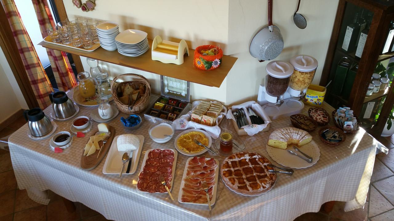 Agriturismo La Meria Semproniano Luaran gambar