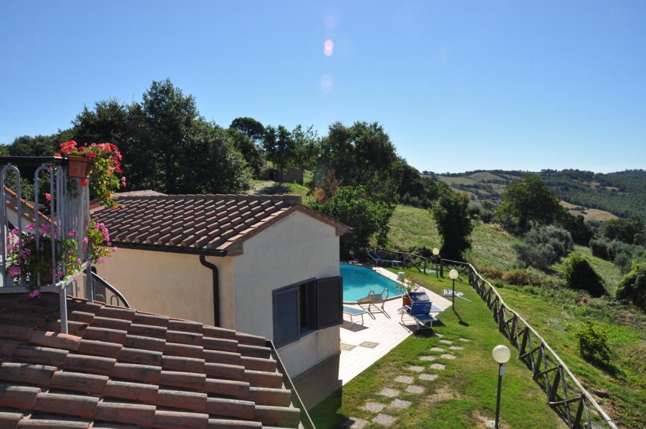 Agriturismo La Meria Semproniano Luaran gambar